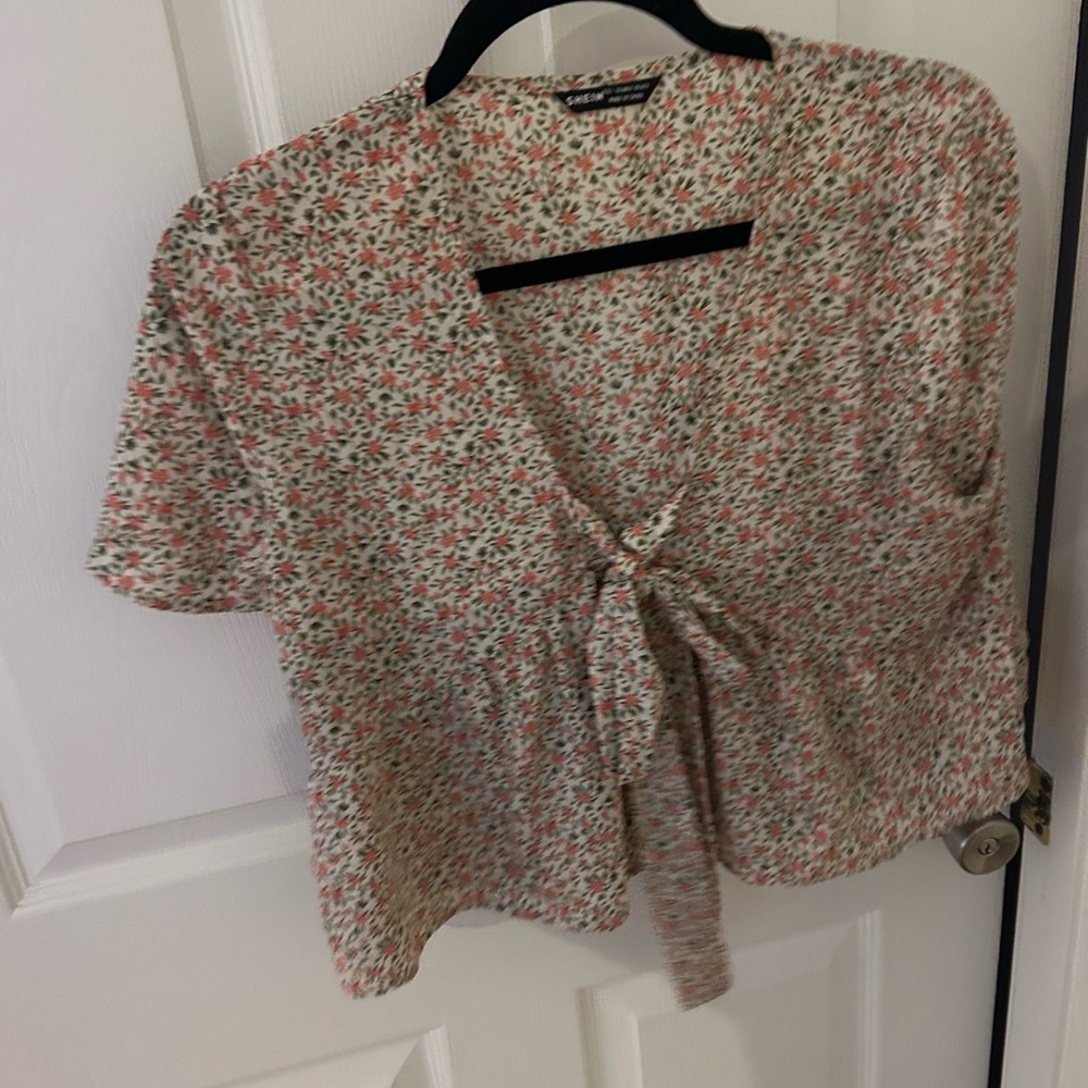 floral top